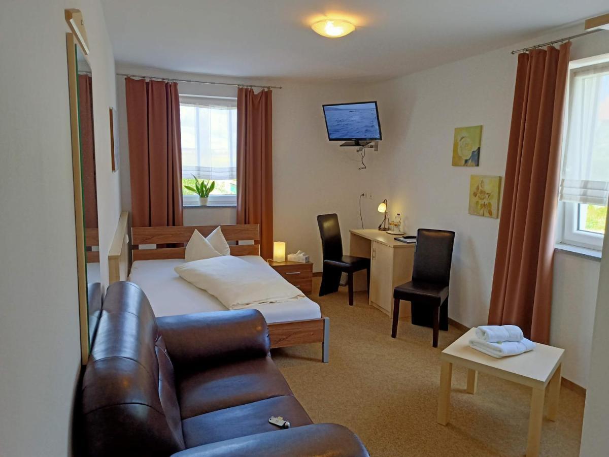 Hotel - Gasthof Erber Sinzing Exterior foto